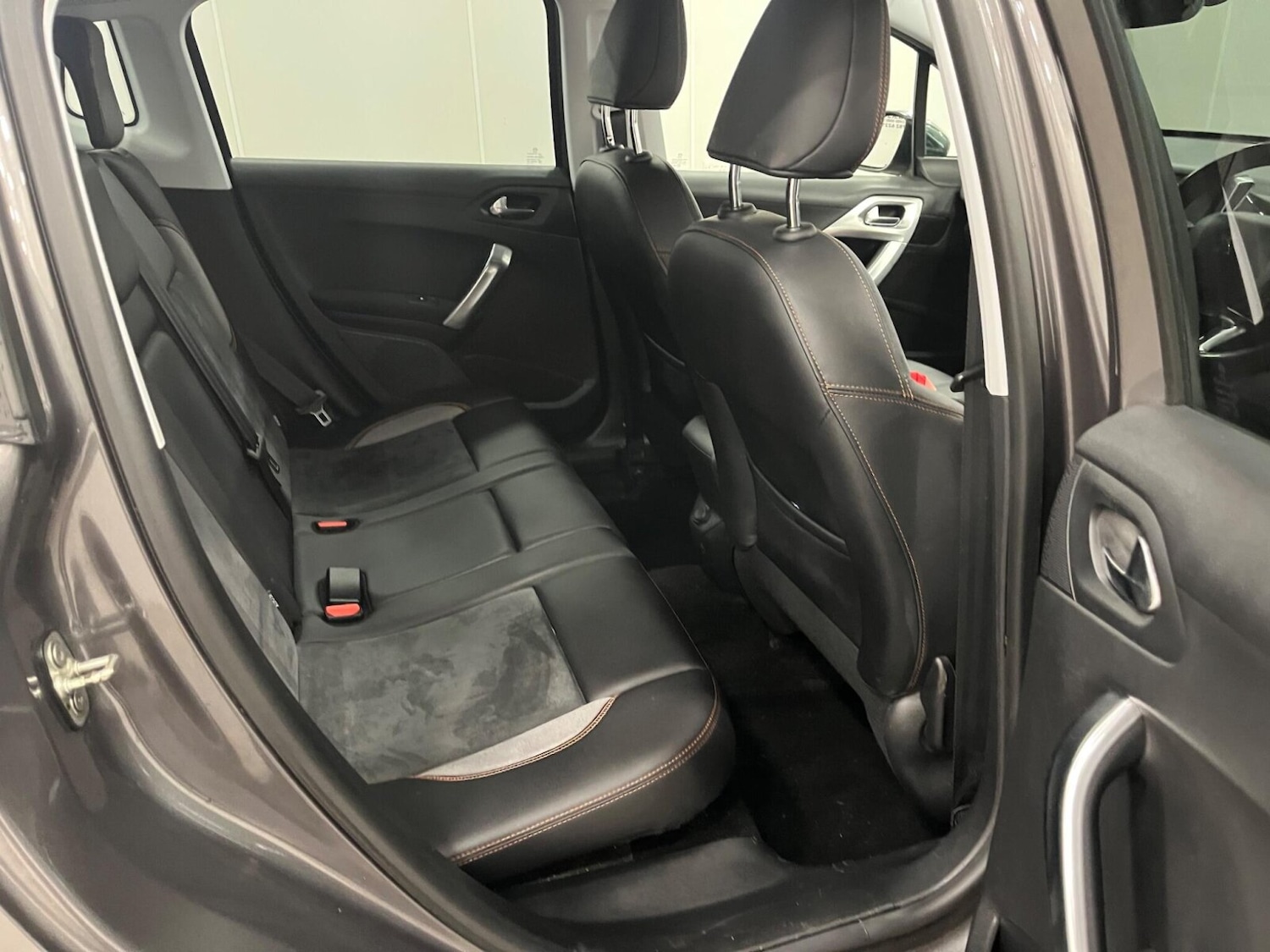 Used Peugeot 2008 2015 for sale - 77239539: Photo 12