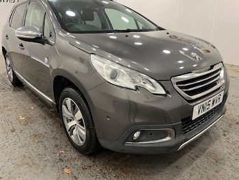 Used Peugeot 2008 2015 for sale - 77239539: Photo