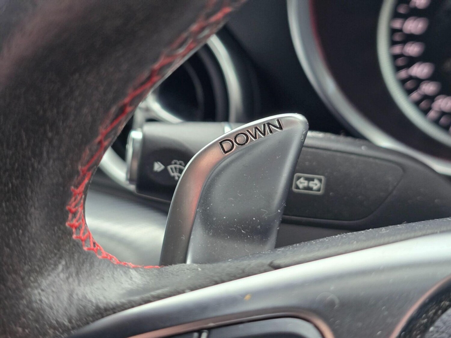 Used Mercedes-Benz SLC 2016 for sale - 77810187: Photo 31