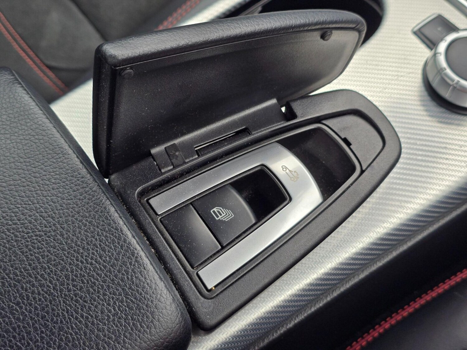 Used Mercedes-Benz SLC 2016 for sale - 77810187: Photo 37