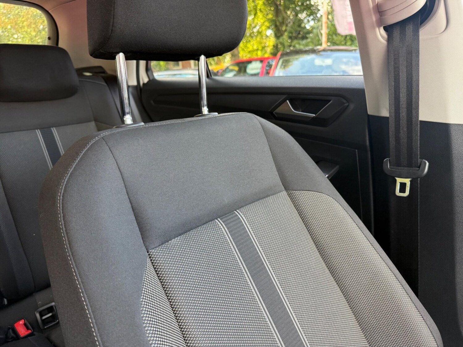 Used Volkswagen T-Roc 2019 for sale - 76003559: Photo 29