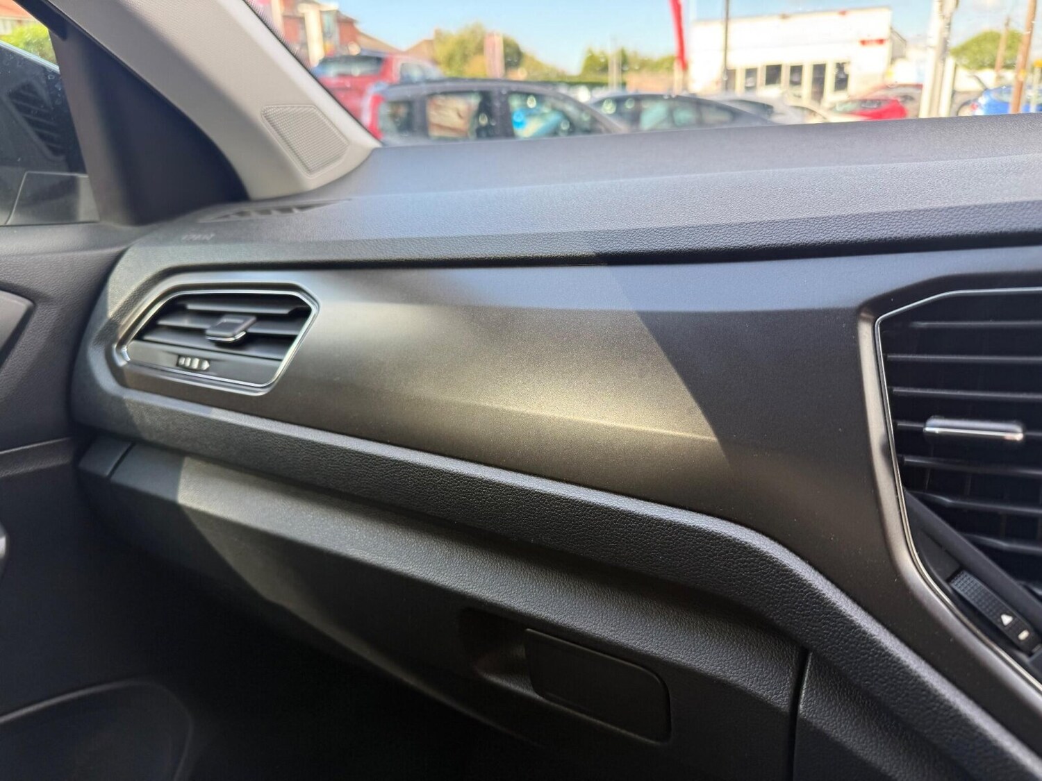 Used Volkswagen T-Roc 2019 for sale - 76003559: Photo 30