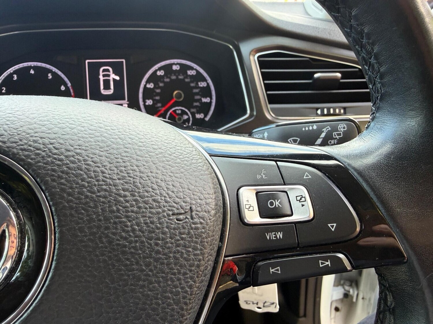 Used Volkswagen T-Roc 2019 for sale - 76003559: Photo 31