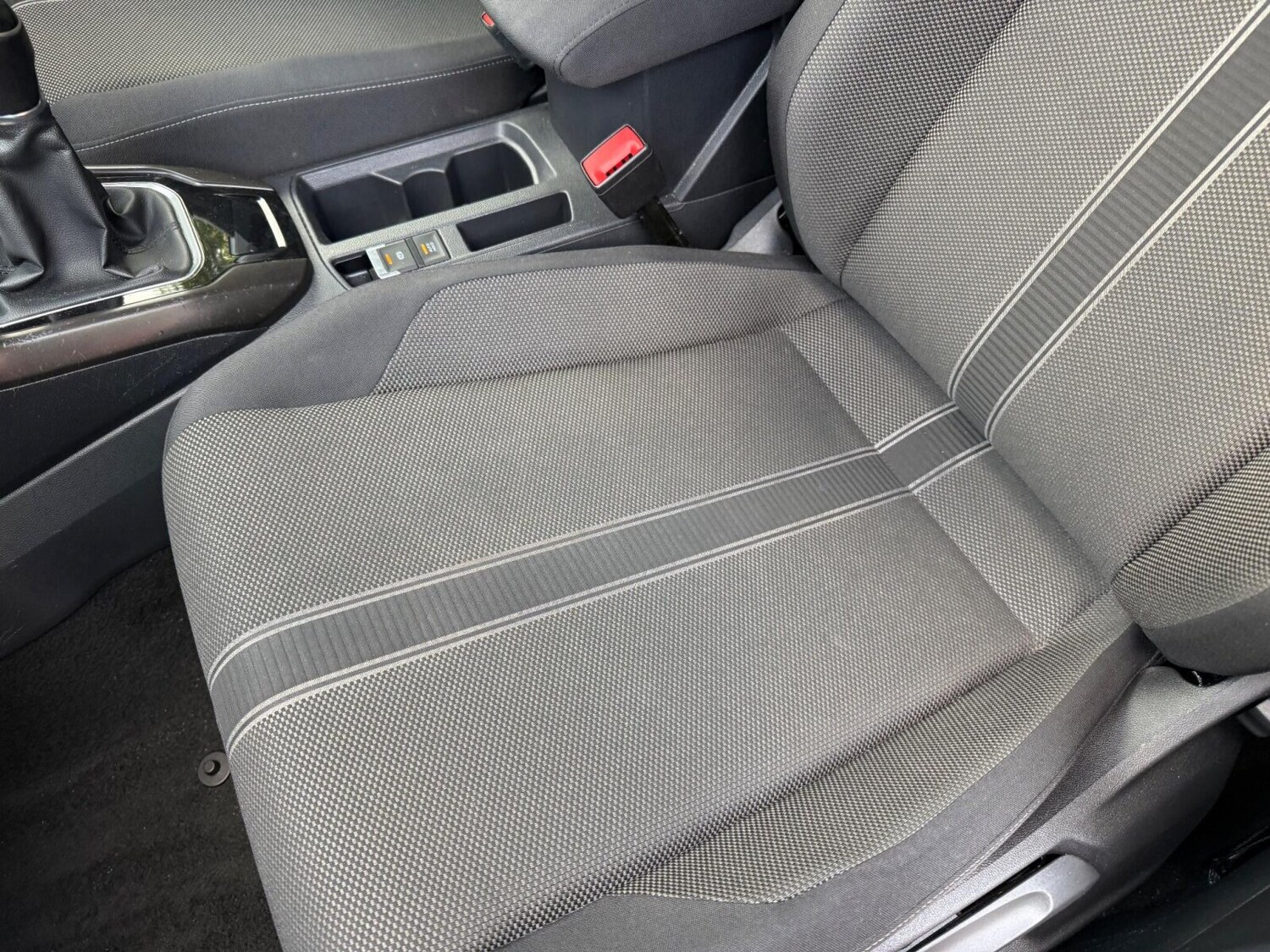 Used Volkswagen T-Roc 2019 for sale - 76003559: Photo 40