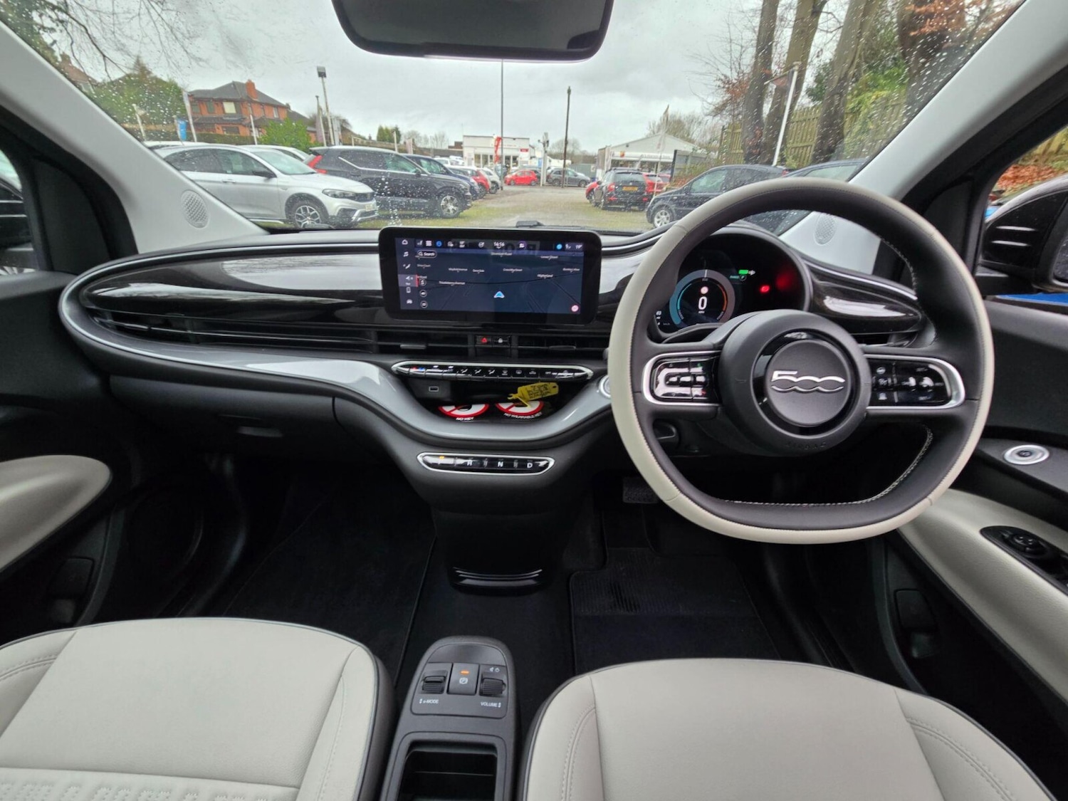 Used Fiat 500e 2025 for sale - 77165517: Photo 11