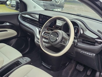 Used Fiat 500e 2025 for sale - 77165517: Photo