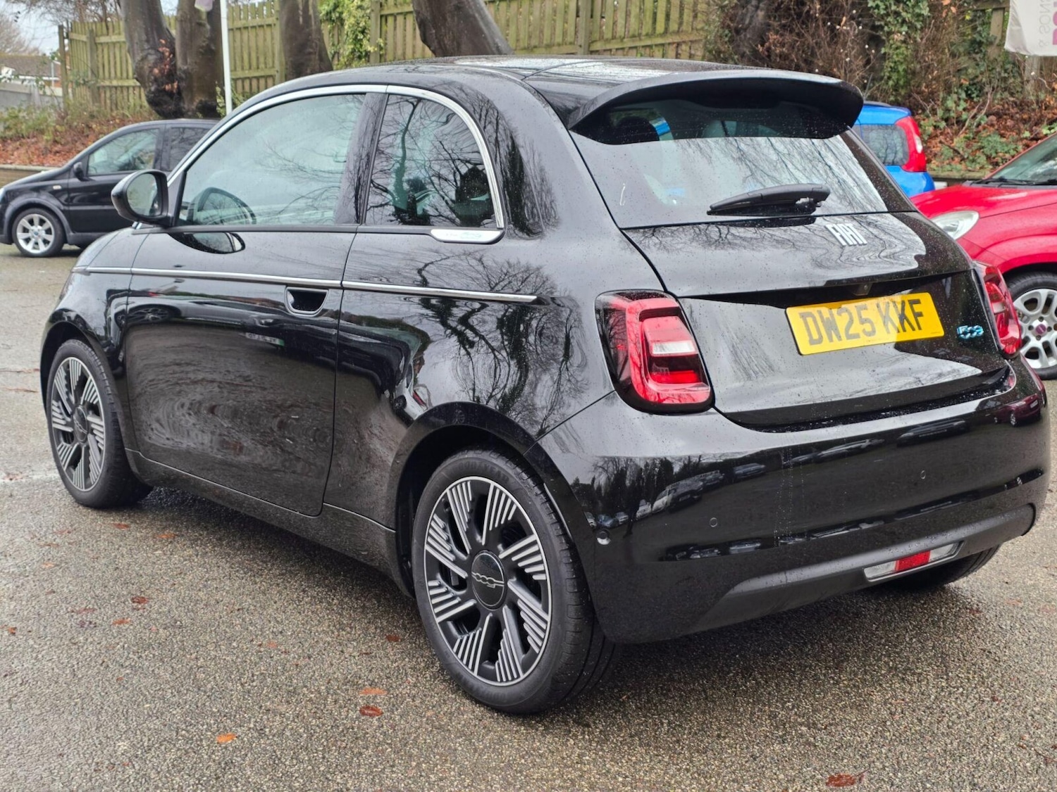 Used Fiat 500e 2025 for sale - 77165517: Photo 5