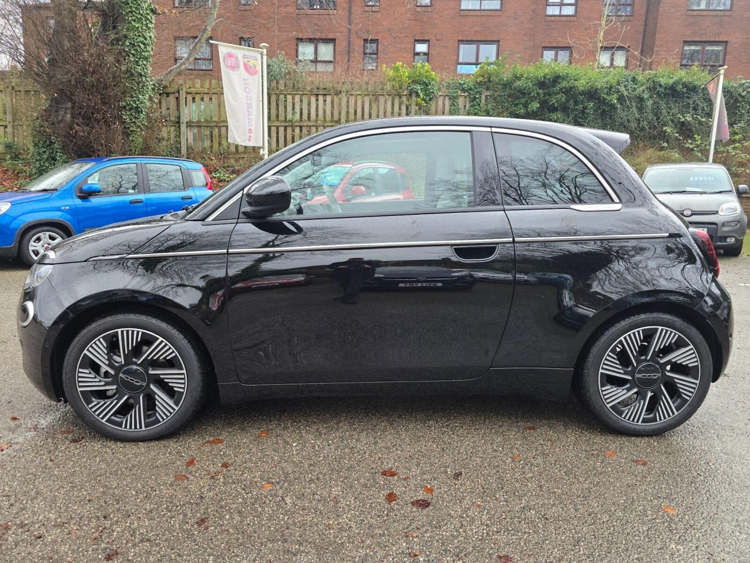 Used Fiat 500e 2025 for sale - 77165517: Photo 7