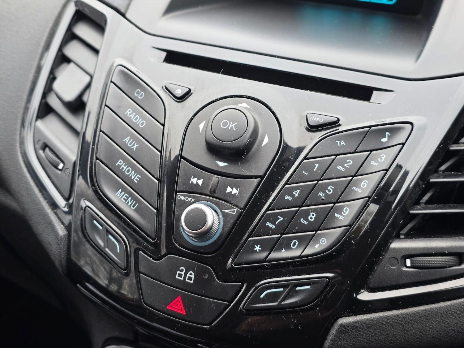 Used Ford Fiesta 2013 for sale - 76664418: Photo 12