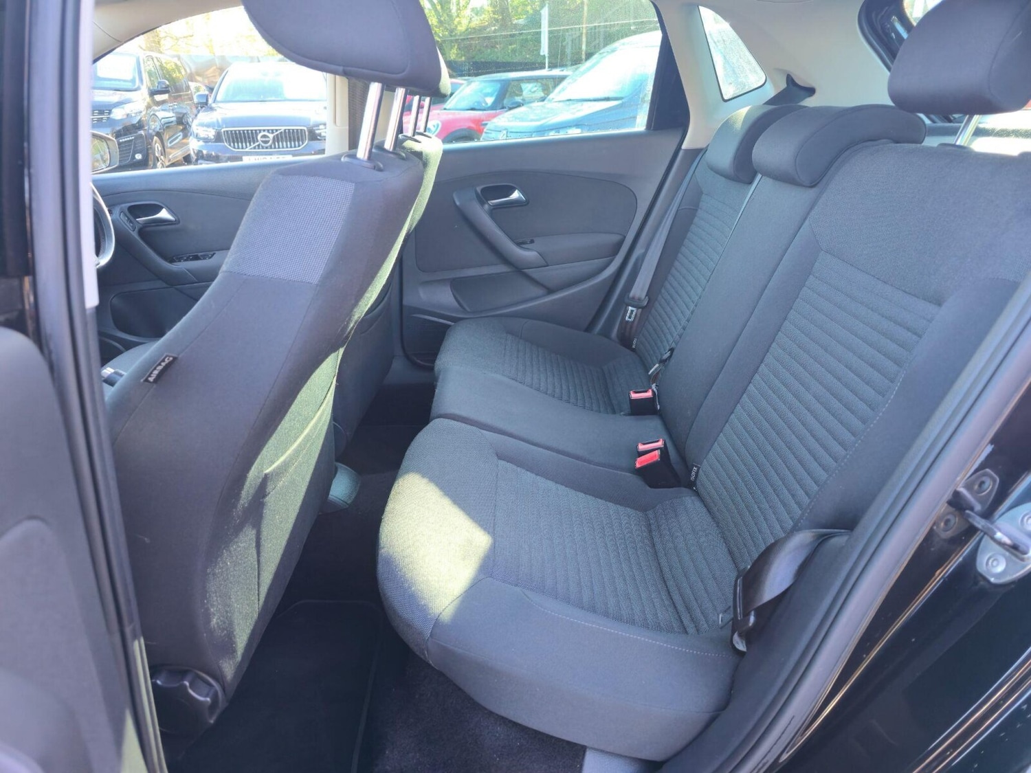 Used Volkswagen Polo 2011 for sale - 78137015: Photo 22