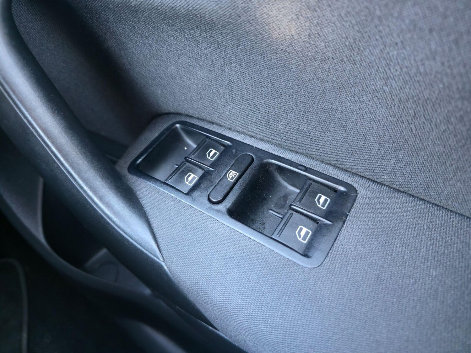 Used Volkswagen Polo 2011 for sale - 78137015: Photo 27