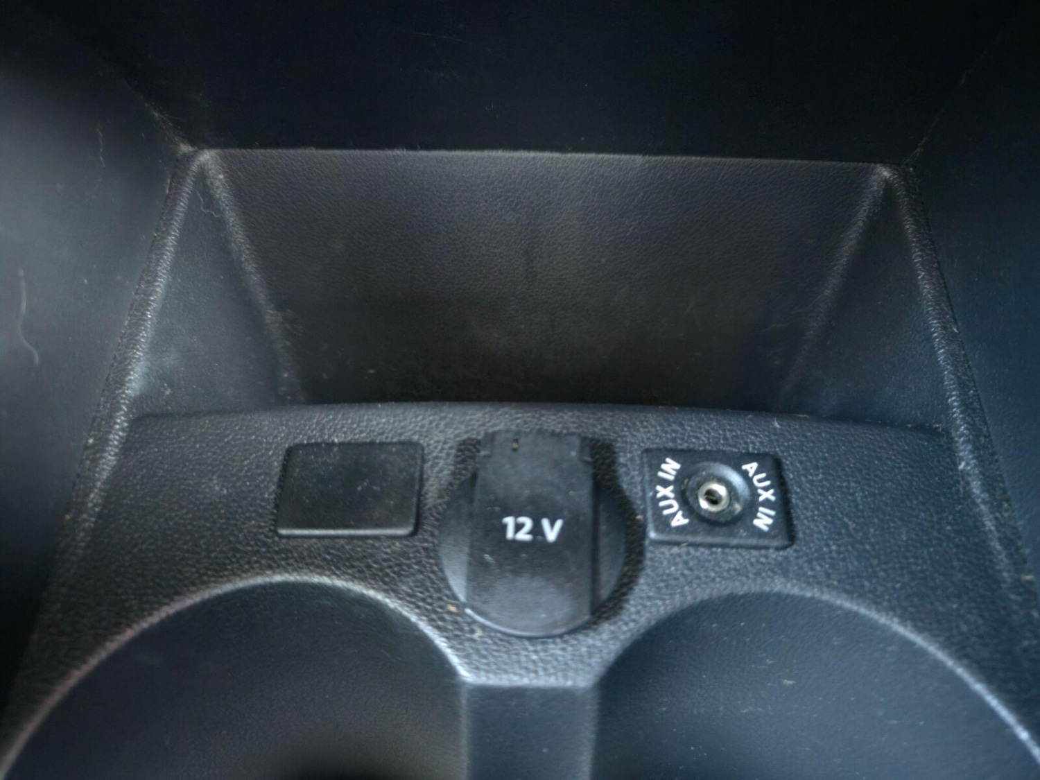 Used Volkswagen Polo 2011 for sale - 78137015: Photo 28