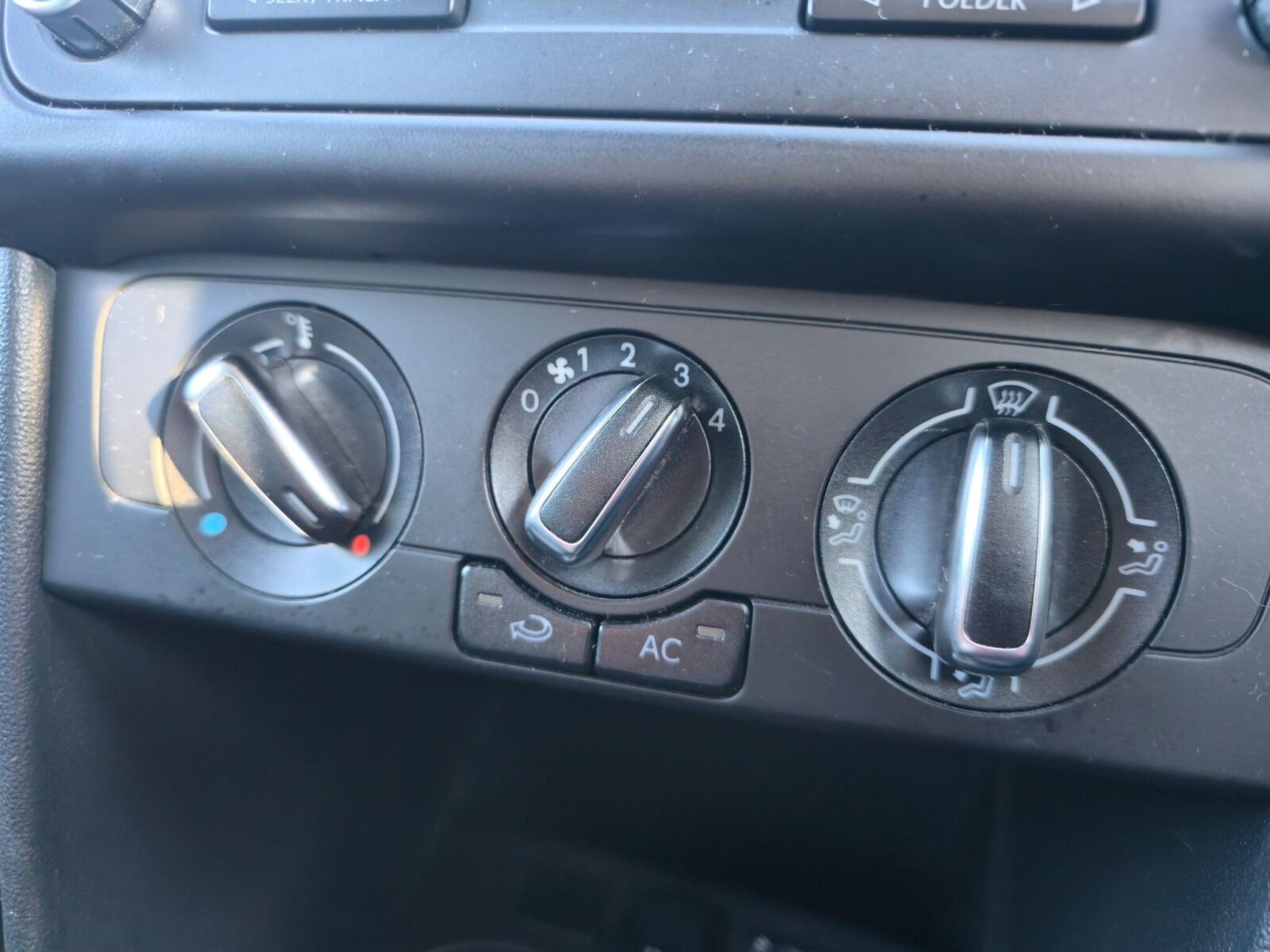 Used Volkswagen Polo 2011 for sale - 78137015: Photo 29