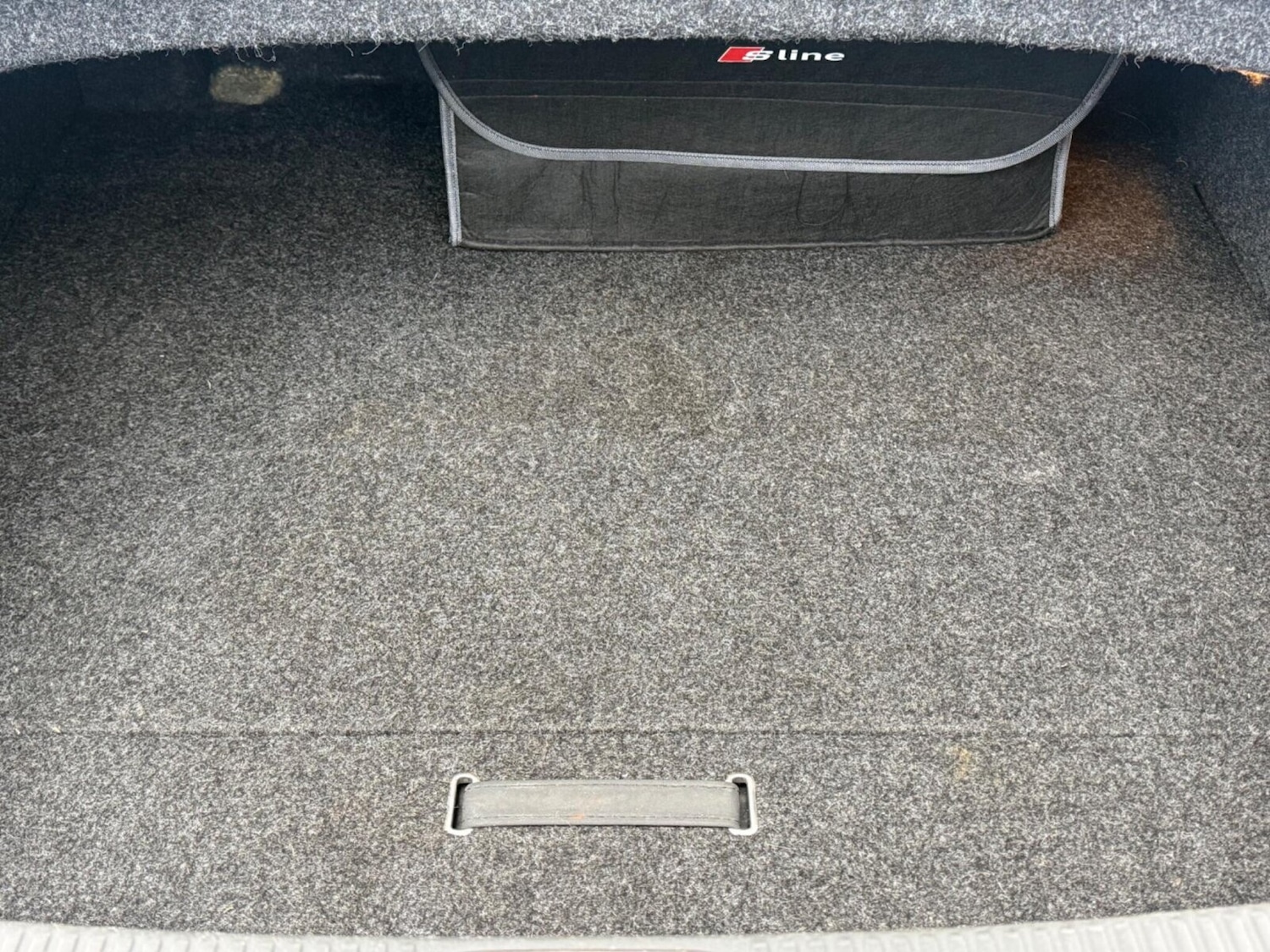 Used Audi TT 2010 for sale - 77560621: Photo 5