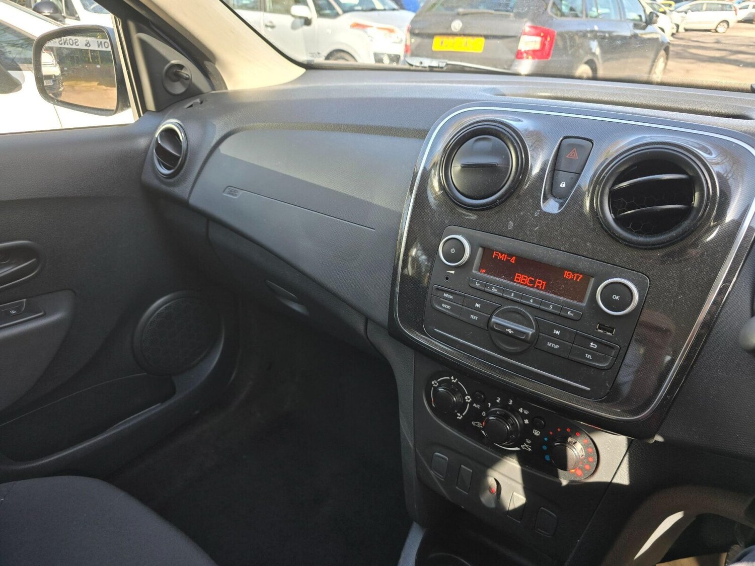 Used Dacia Sandero 2018 for sale - 78165691: Photo 11