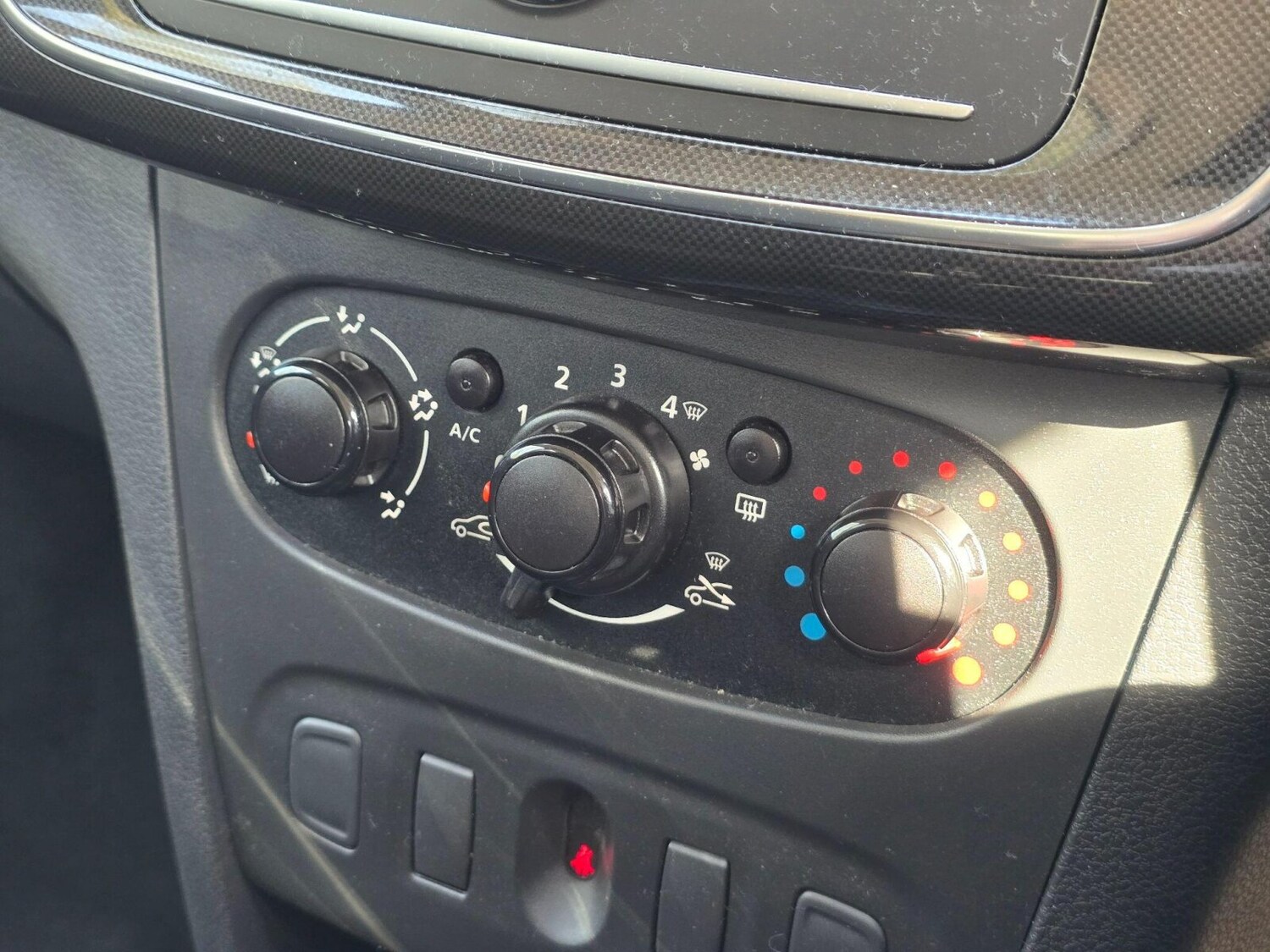 Used Dacia Sandero 2018 for sale - 78165691: Photo 27