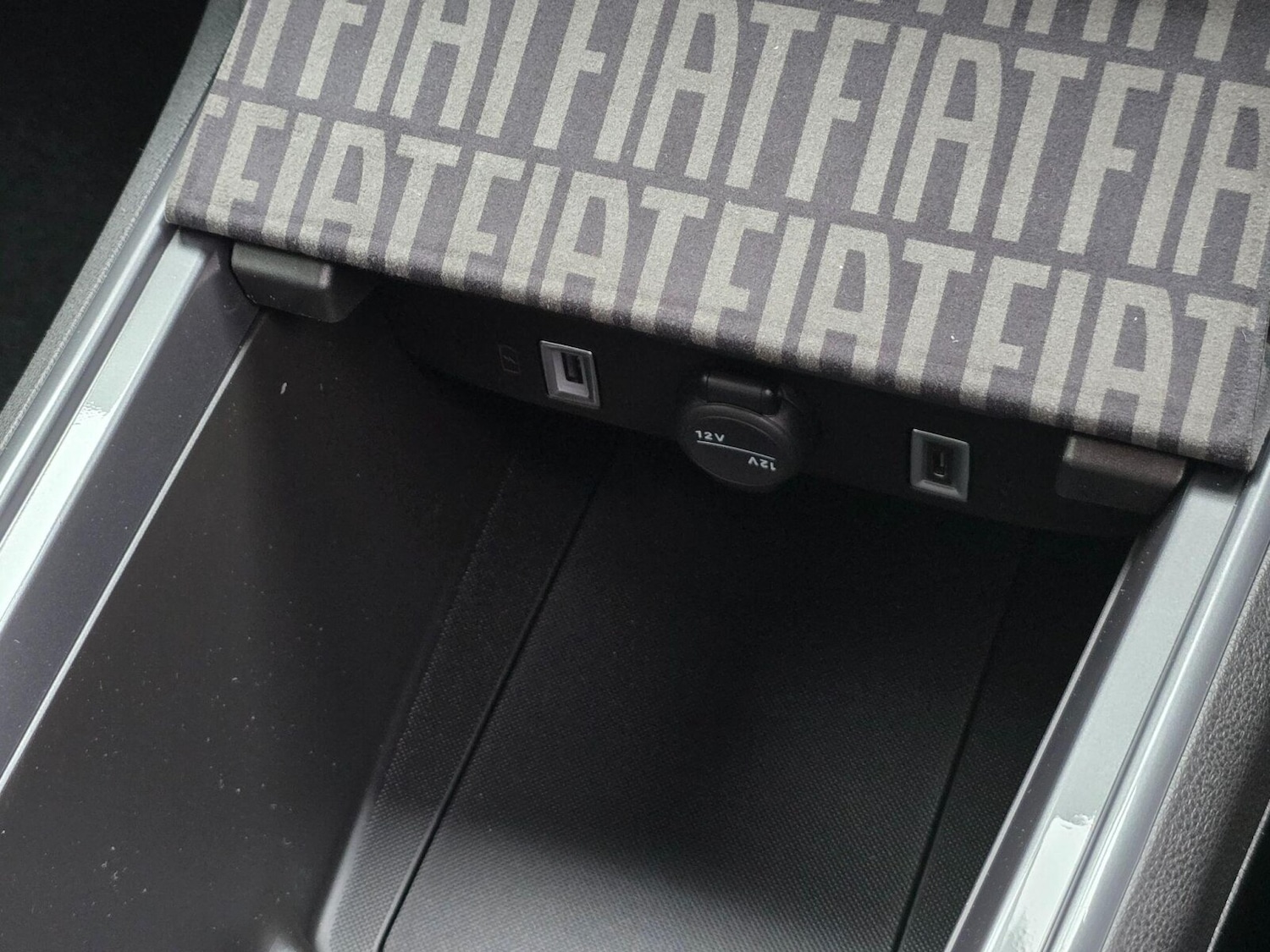 Used Fiat 600 2025 for sale - 76966541: Photo 32