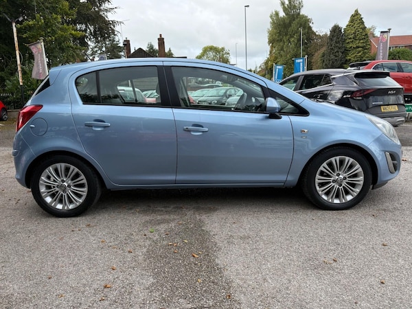 Used Vauxhall Corsa 2013 for sale - 76183900: Photo 2