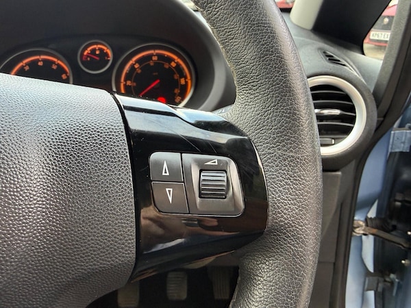 Used Vauxhall Corsa 2013 for sale - 76183900: Photo 34