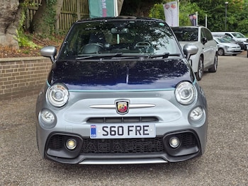 Used Abarth 695 2018 for sale - 79472442: Photo