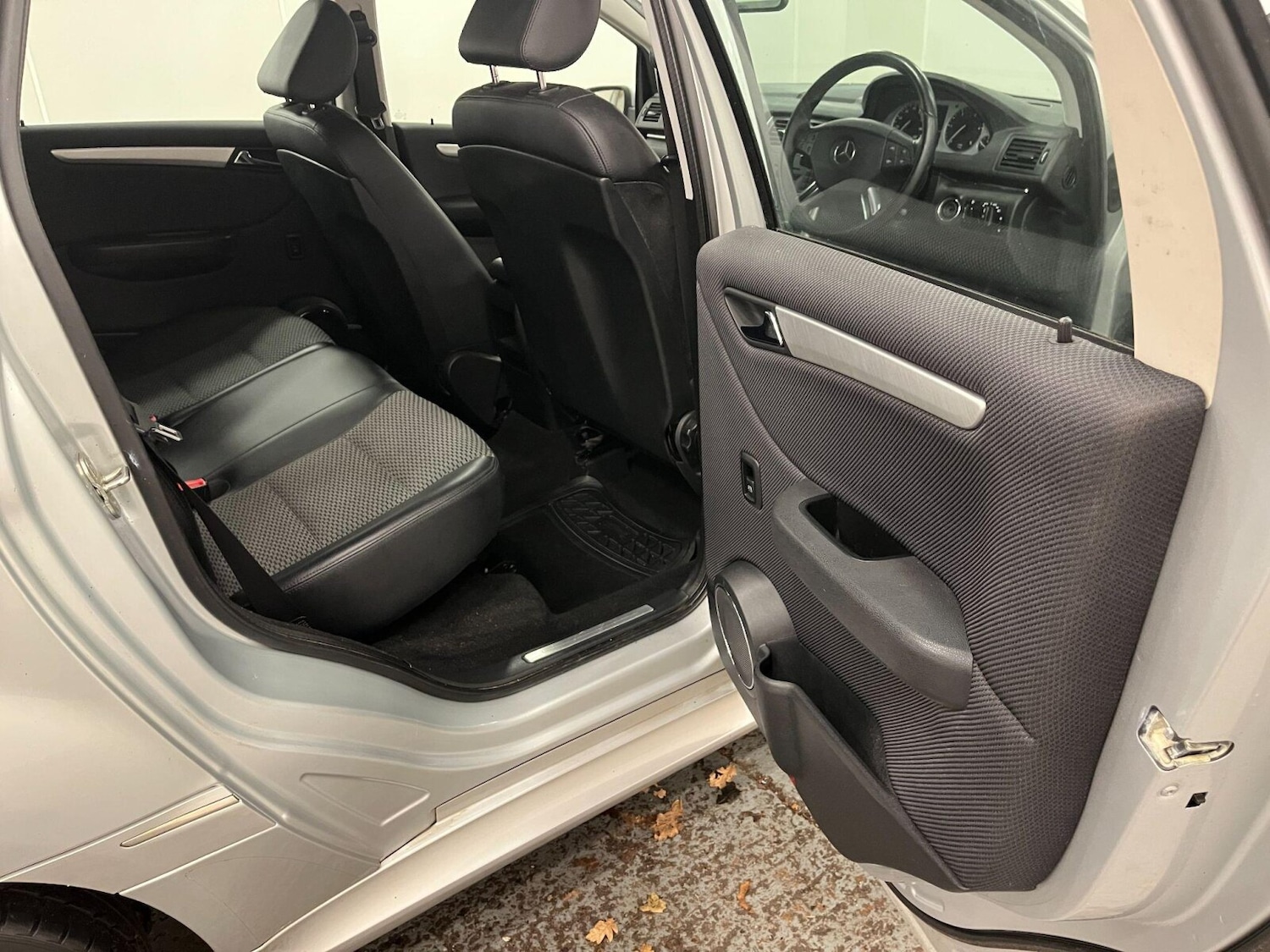 Used Mercedes-Benz B Class 2009 for sale - 77047819: Photo 20