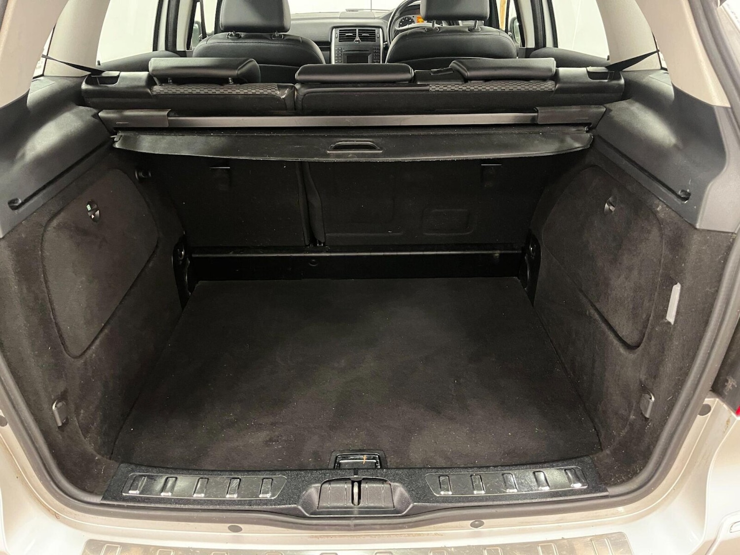 Used Mercedes-Benz B Class 2009 for sale - 77047819: Photo 32