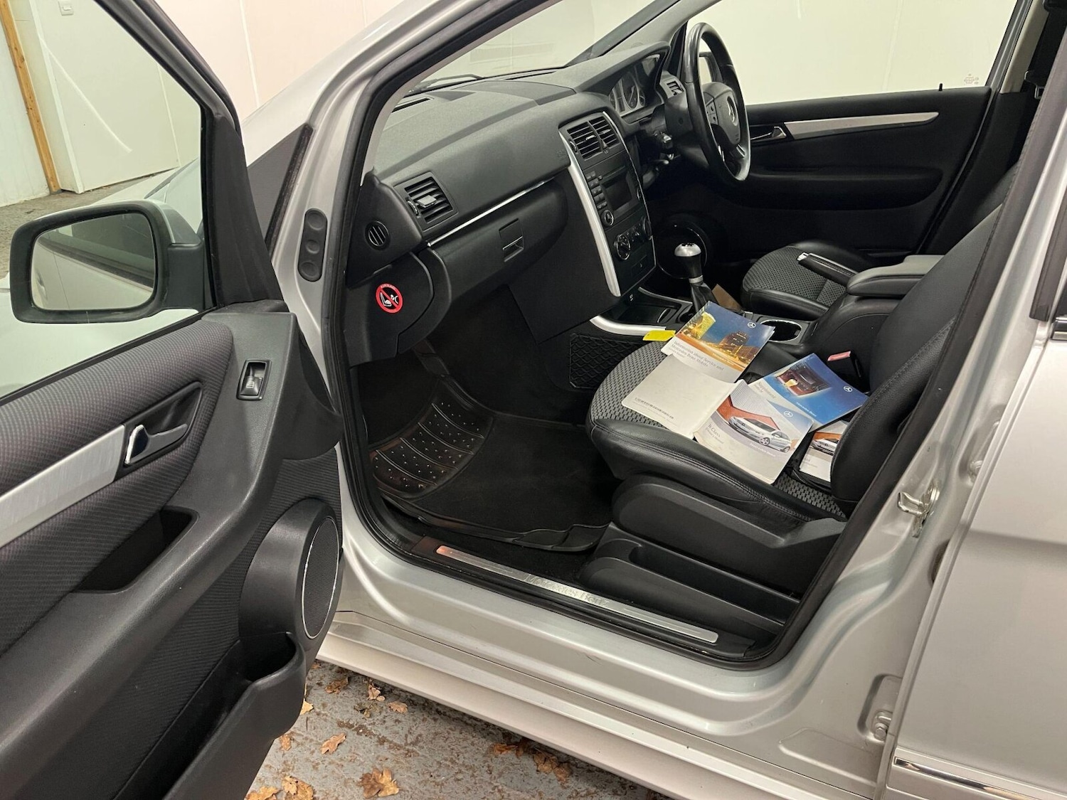 Used Mercedes-Benz B Class 2009 for sale - 77047819: Photo 34