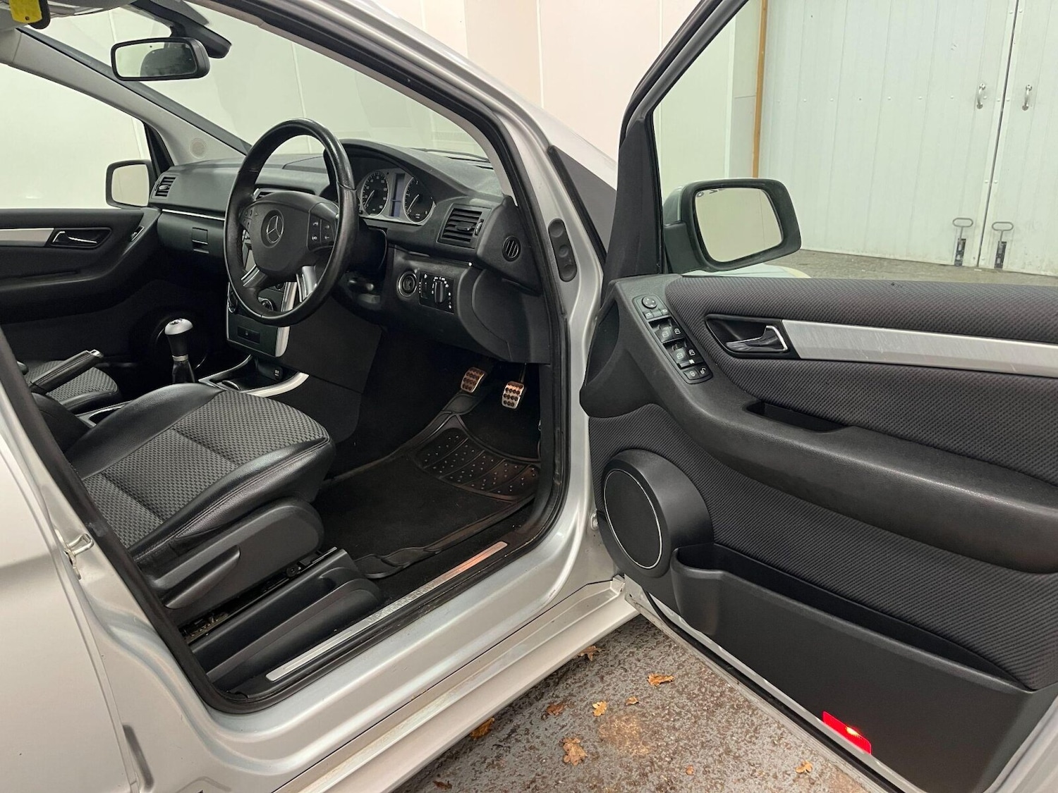 Used Mercedes-Benz B Class 2009 for sale - 77047819: Photo 39