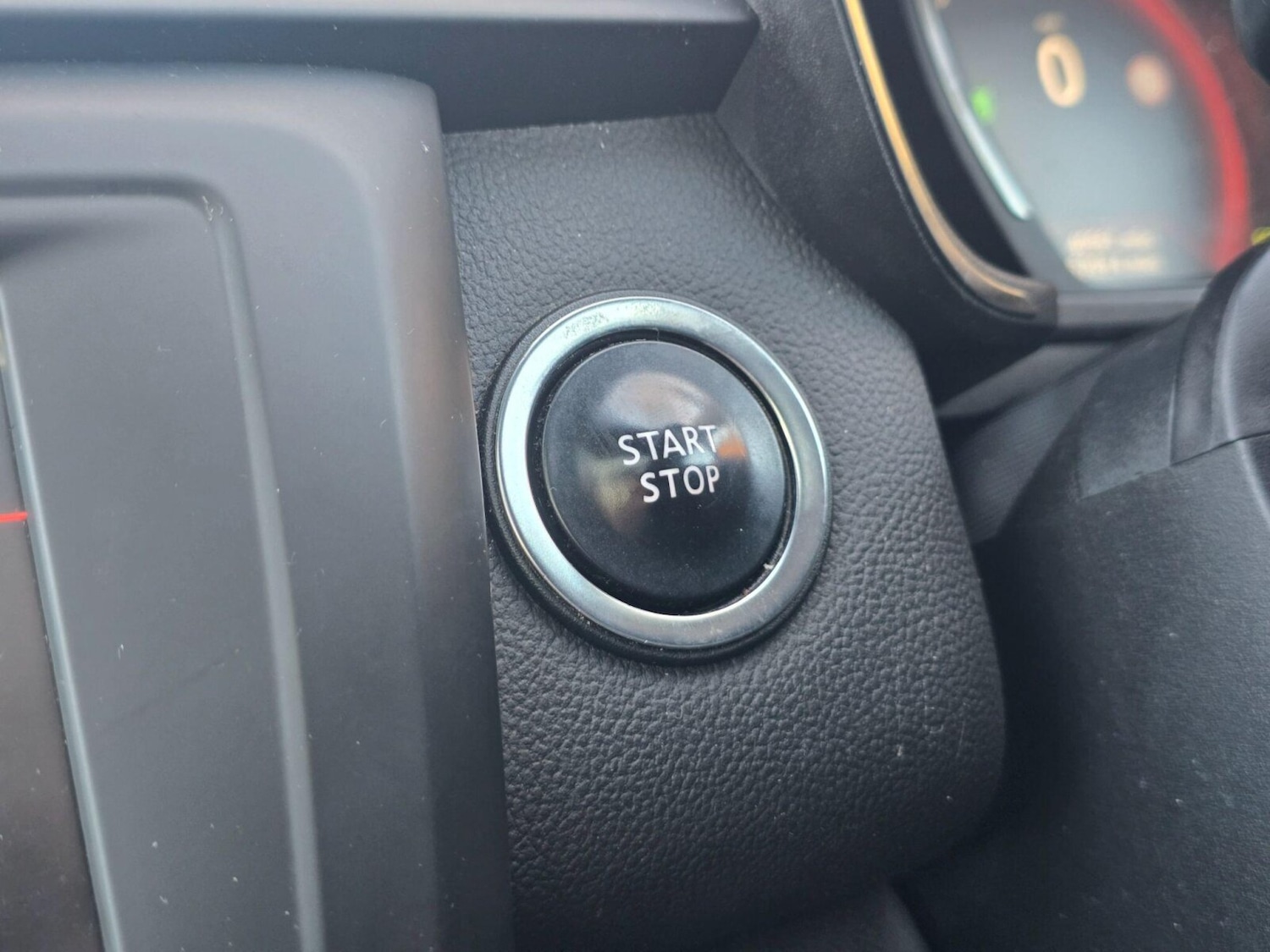 Used Renault Kadjar 2017 for sale - 77164160: Photo 28