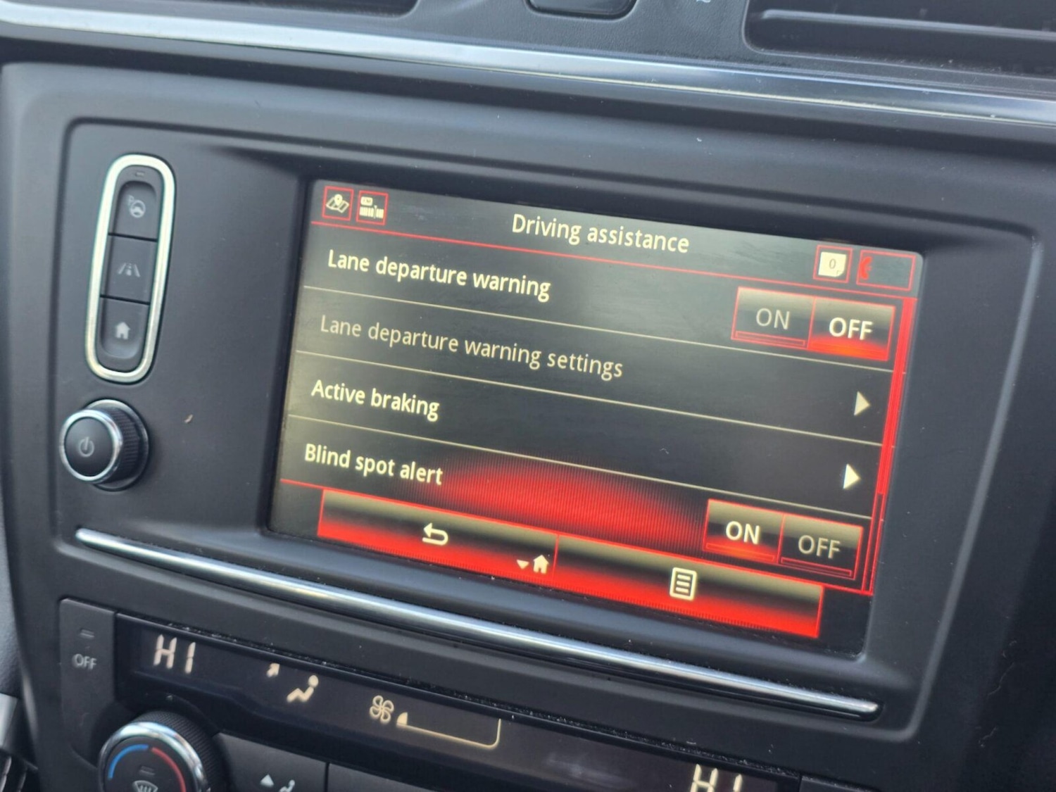 Used Renault Kadjar 2017 for sale - 77164160: Photo 41