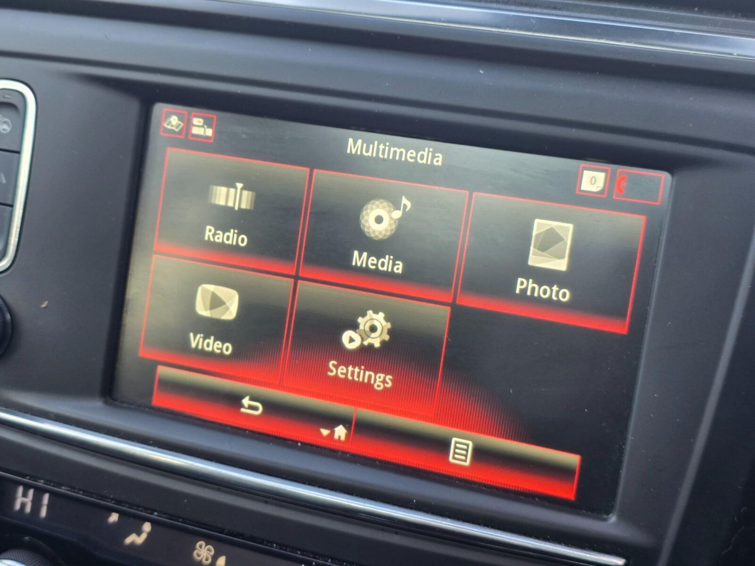 Used Renault Kadjar 2017 for sale - 77164160: Photo 45