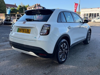 Used Fiat 600e 2025 for sale - 76203919: Photo 3