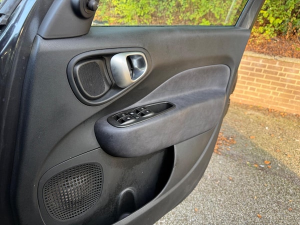 Used Fiat 500L 2014 for sale - 76249917: Photo 38