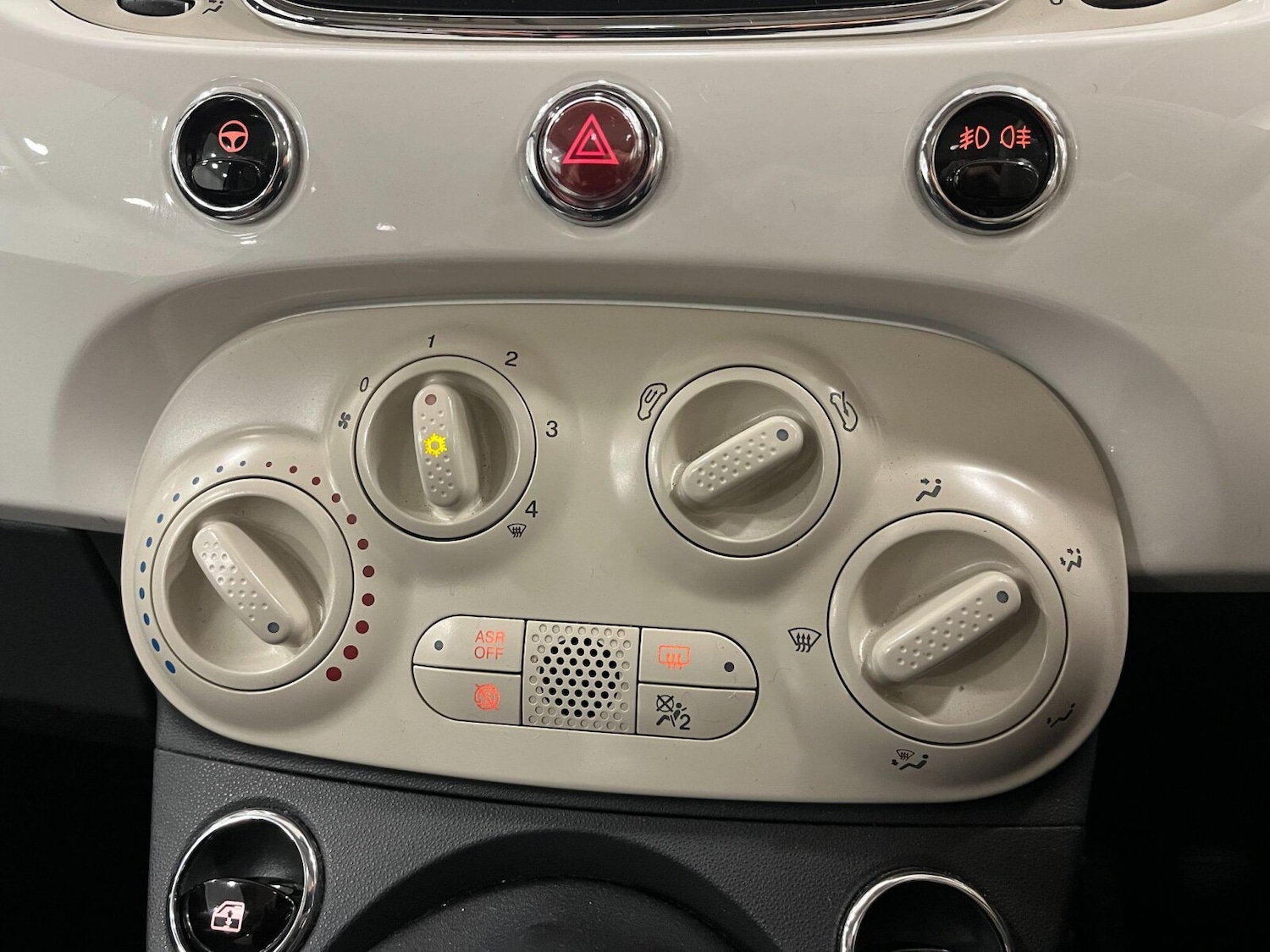 Used Fiat 500 2017 for sale - 76907949: Photo 37