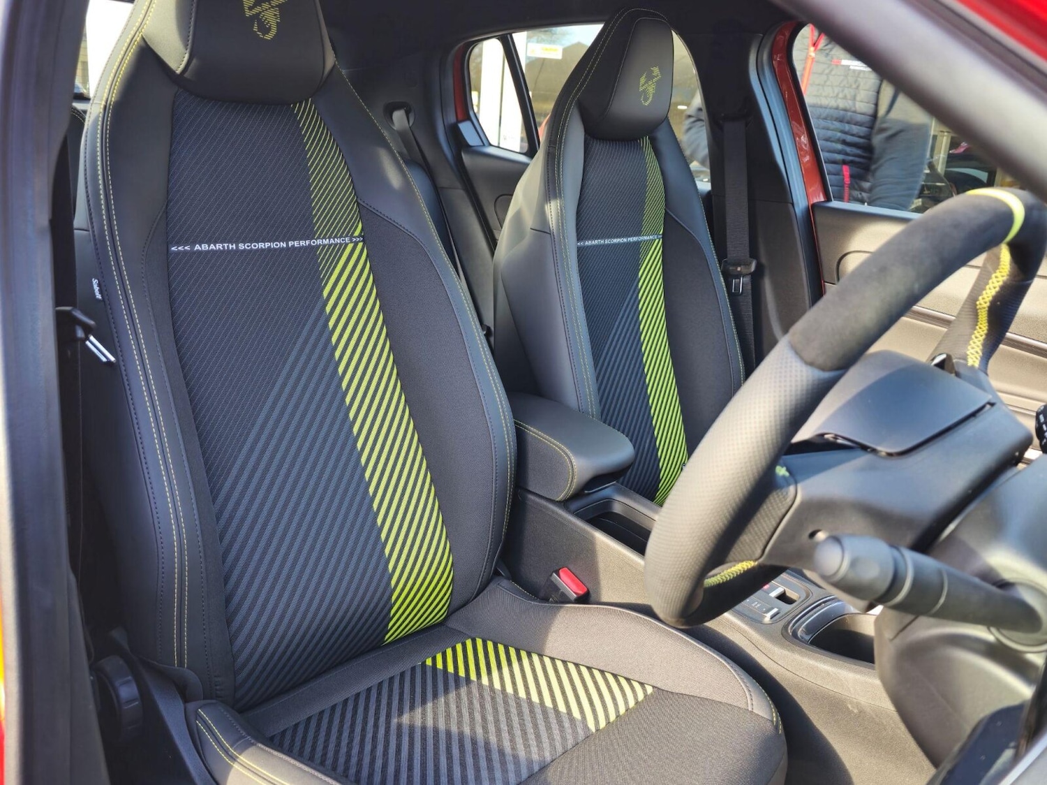 Used Abarth 600e for sale - 76615253: Photo 2