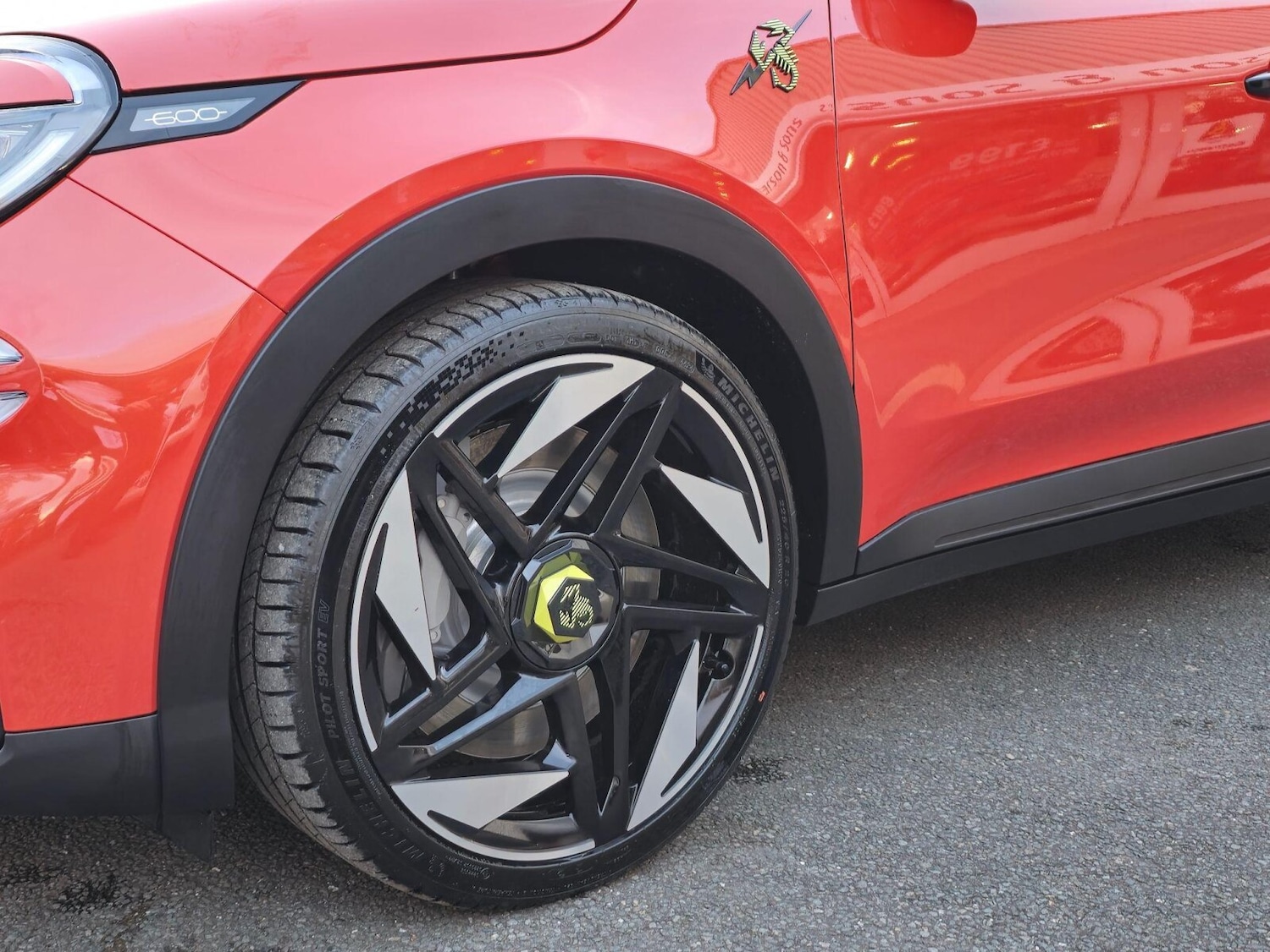 Used Abarth 600e for sale - 76615253: Photo 28