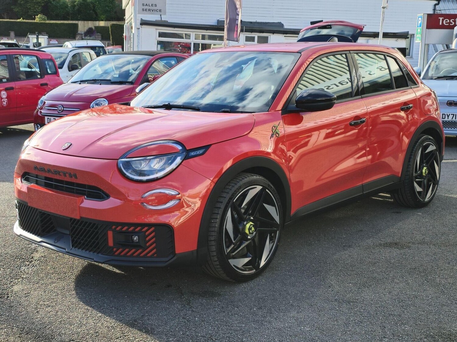 Used Abarth 600e for sale - 76615253: Photo 4