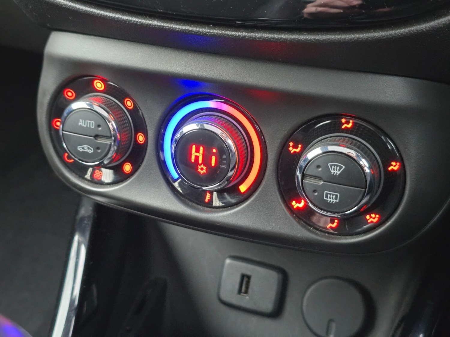 Used Vauxhall ADAM 2017 for sale - 77165521: Photo 25