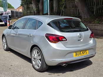 Used Vauxhall Astra 2015 for sale - 79001083: Photo