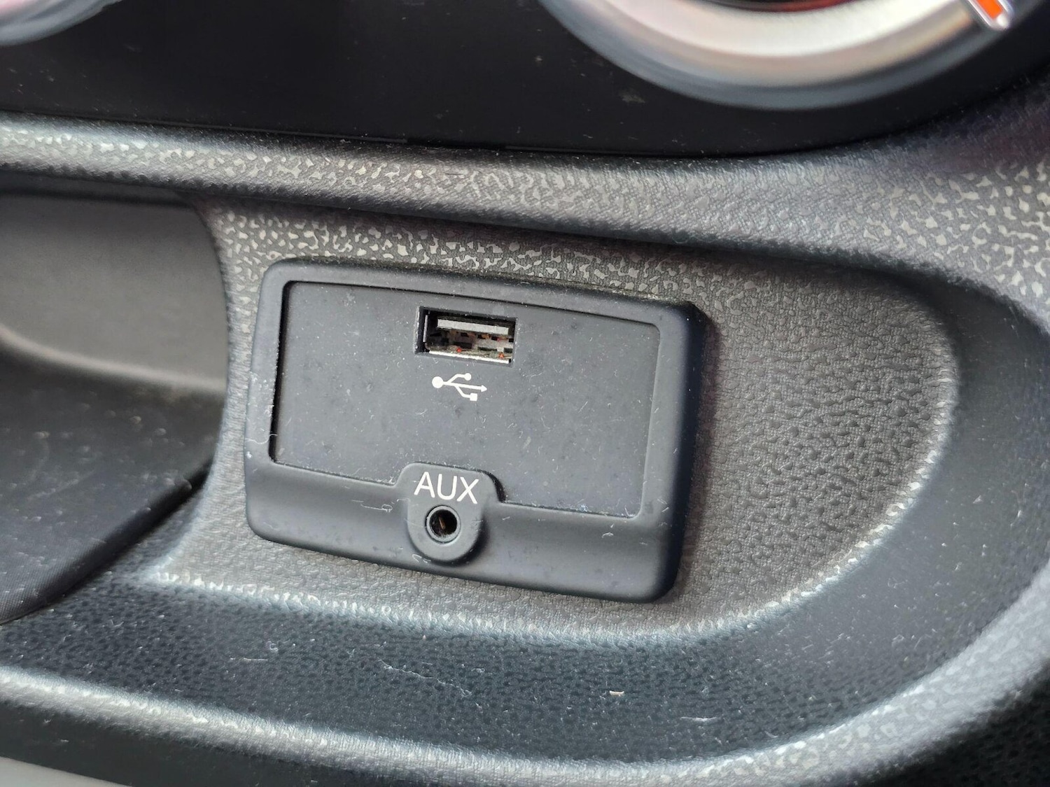 Used Fiat 500L 2013 for sale - 77942139: Photo 31