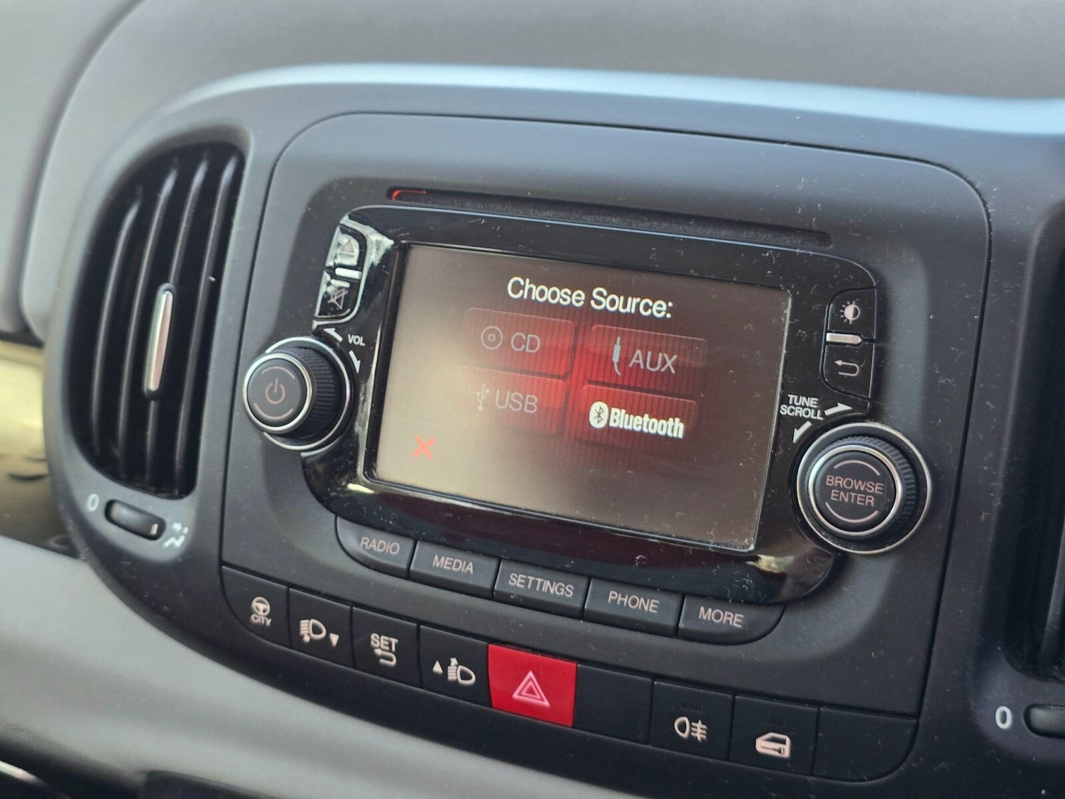 Used Fiat 500L 2013 for sale - 77942139: Photo 37