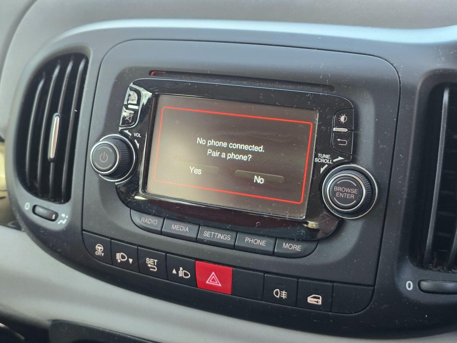 Used Fiat 500L 2013 for sale - 77942139: Photo 38