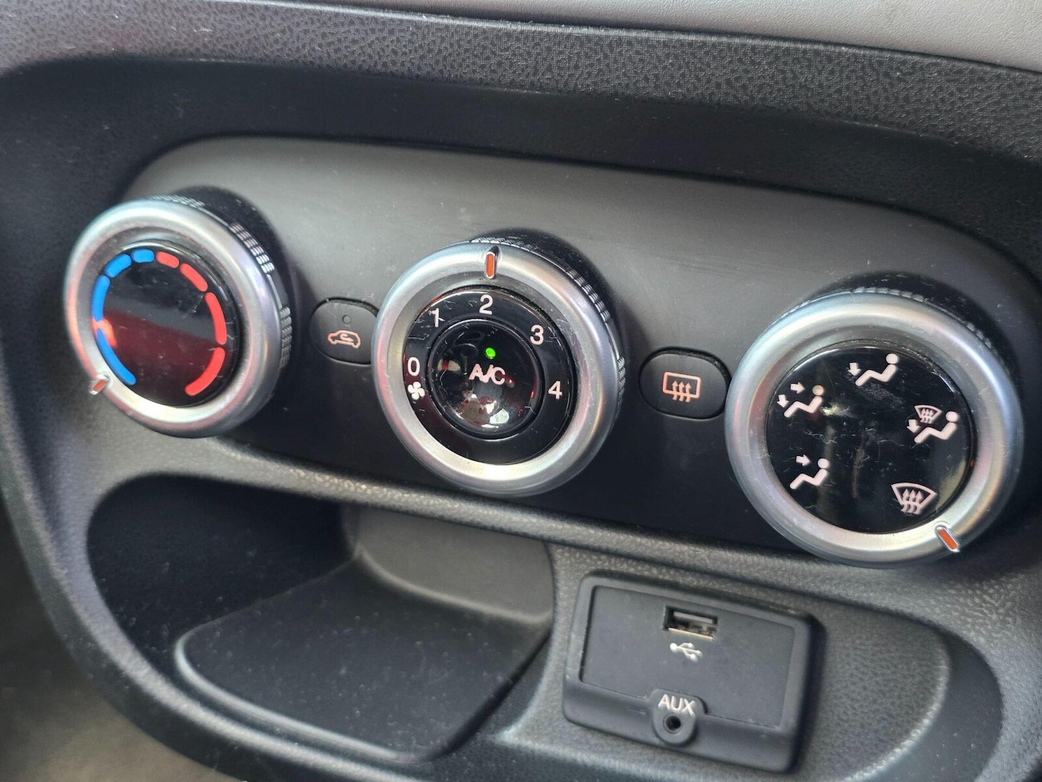 Used Fiat 500L 2013 for sale - 77942139: Photo 48