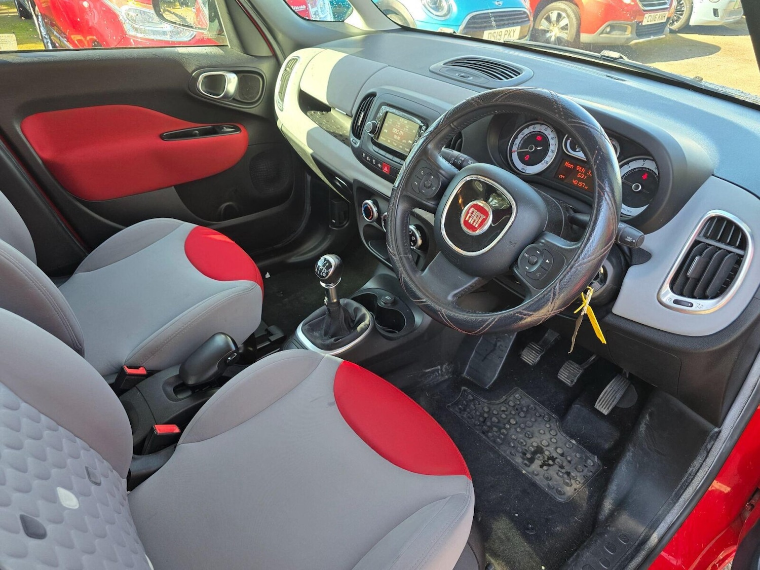 Used Fiat 500L 2013 for sale - 77942139: Photo 9