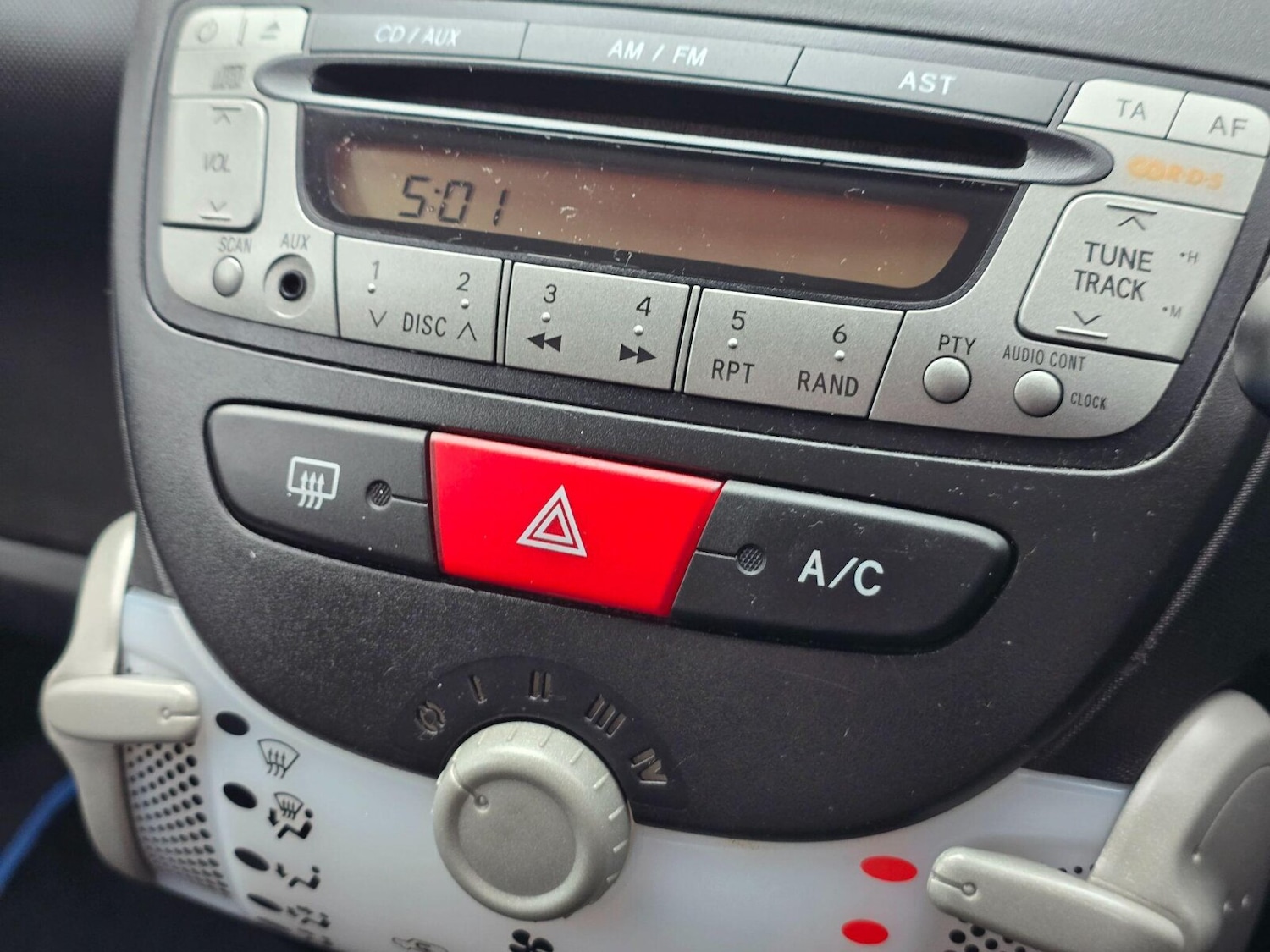 Used Peugeot 107 2012 for sale - 78123206: Photo 35