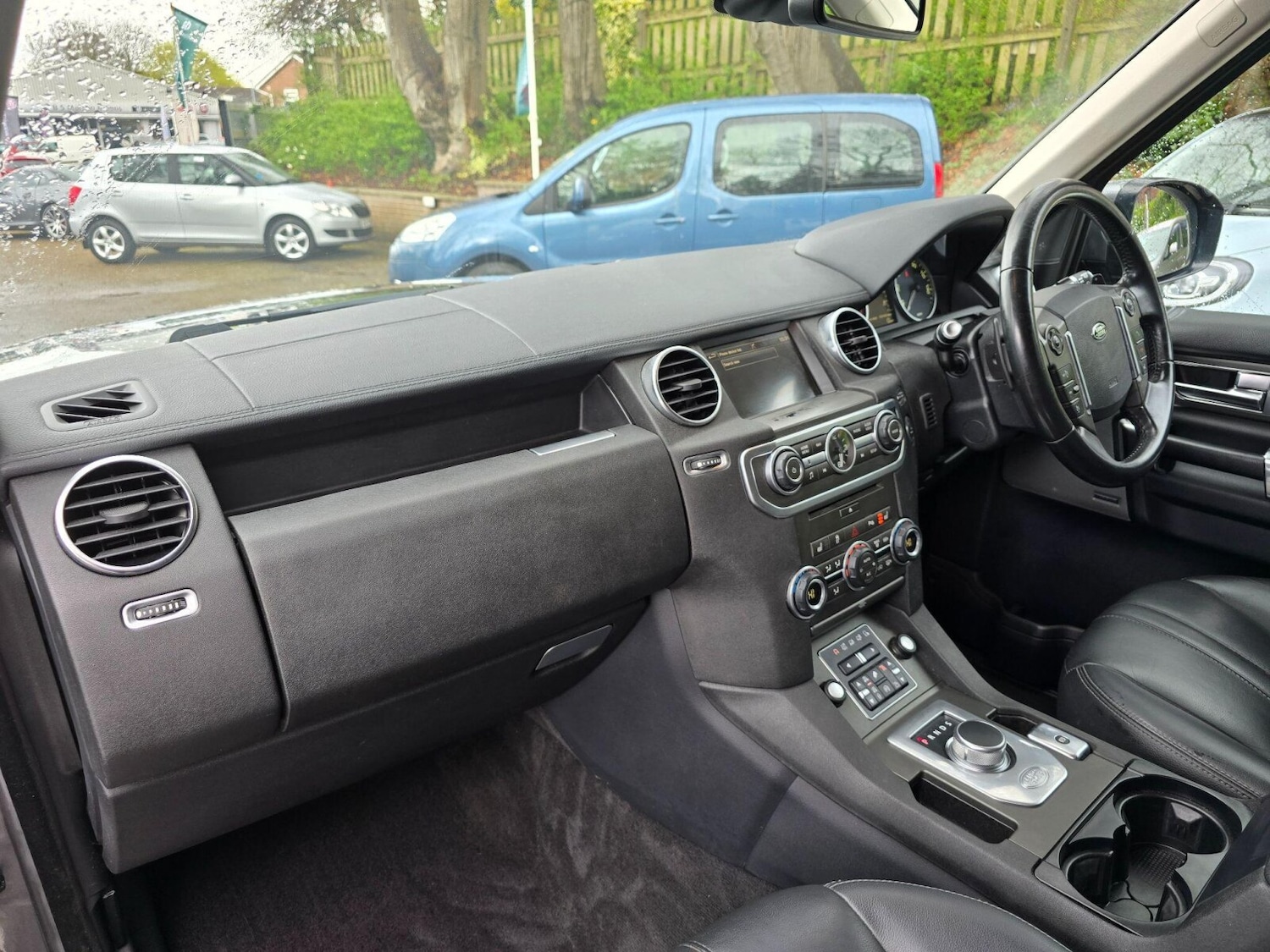 Used Land Rover Discovery 2014 for sale - 78215927: Photo 15