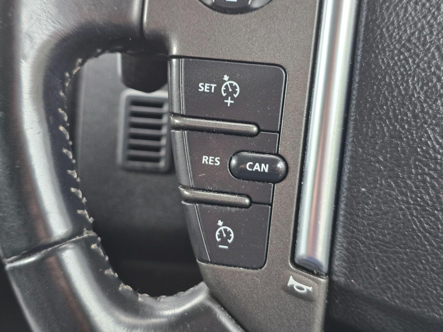 Used Land Rover Discovery 2014 for sale - 78215927: Photo 33