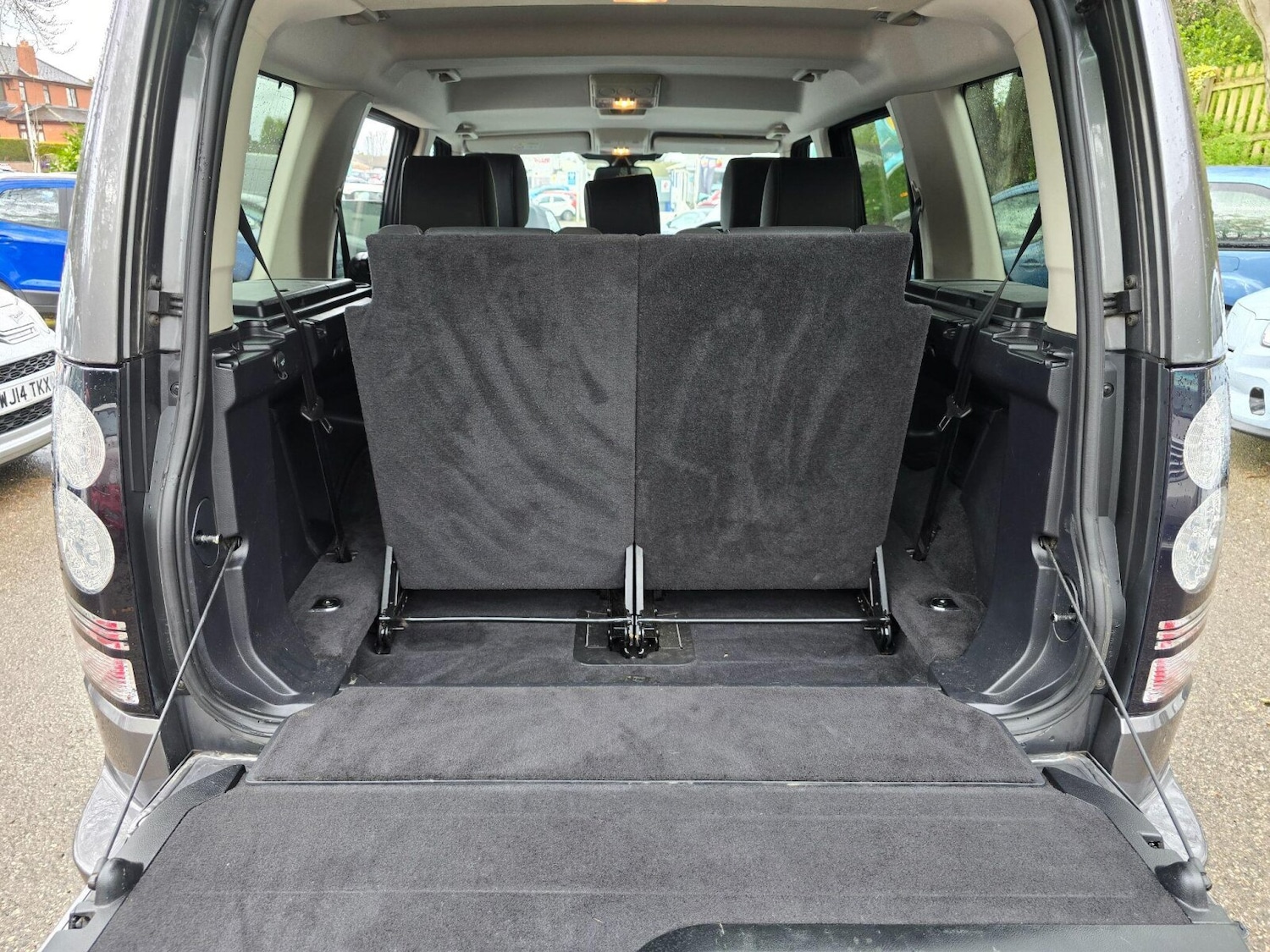 Used Land Rover Discovery 2014 for sale - 78215927: Photo 61