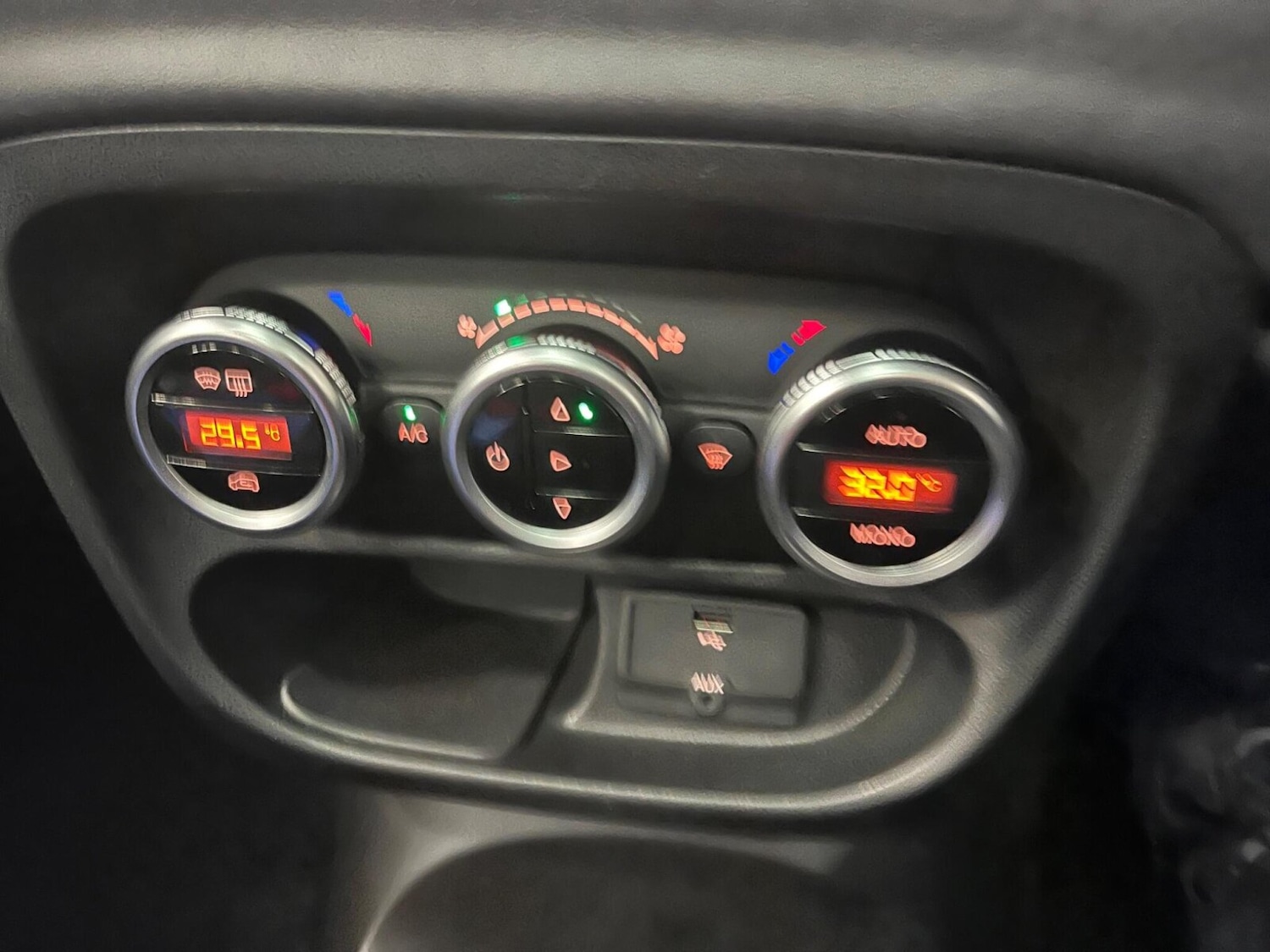 Used Fiat 500L 2013 for sale - 75894743: Photo 21