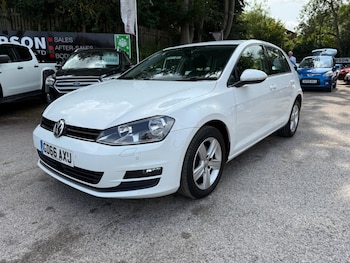 Used Volkswagen Golf 2016 for sale - 75537334: Photo